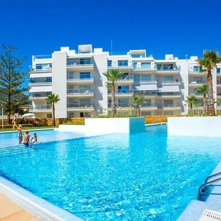 아파트 Marina Real Ii, 2 Bedroom & 2 Bathroom With Pool Views 데니아