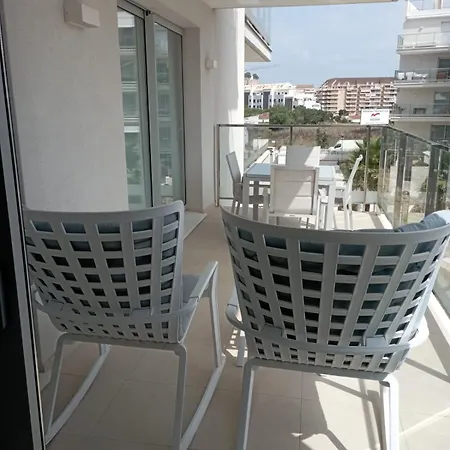 아파트 Marina Real Ii, 2 Bedroom & 2 Bathroom With Pool Views 데니아