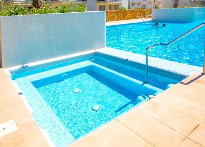 Marina Real Ii, 2 Bedroom & 2 Bathroom With Pool Views Denia