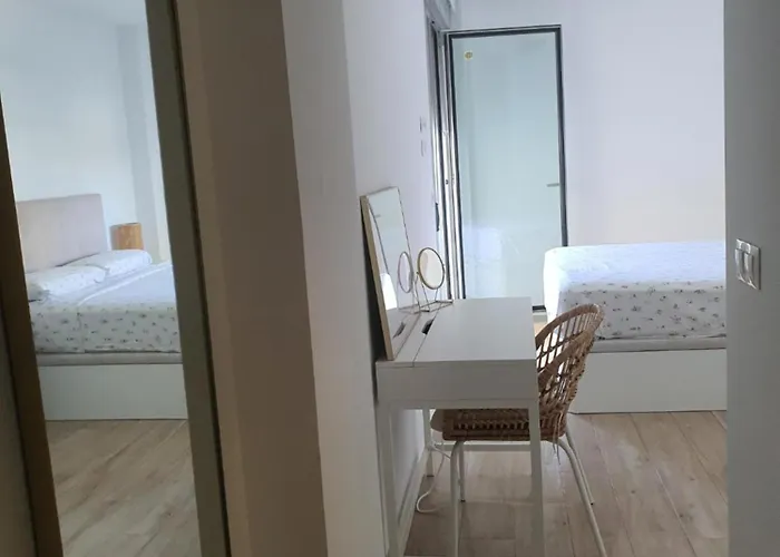 Marina Real Ii, 2 Bedroom & 2 Bathroom With Pool Views *