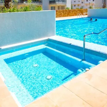 Marina Real Ii, 2 Bedroom & 2 Bathroom With Pool Views Denia